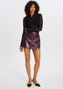 The Sting Glanzende imitatieleren skort<DAMES Skorts