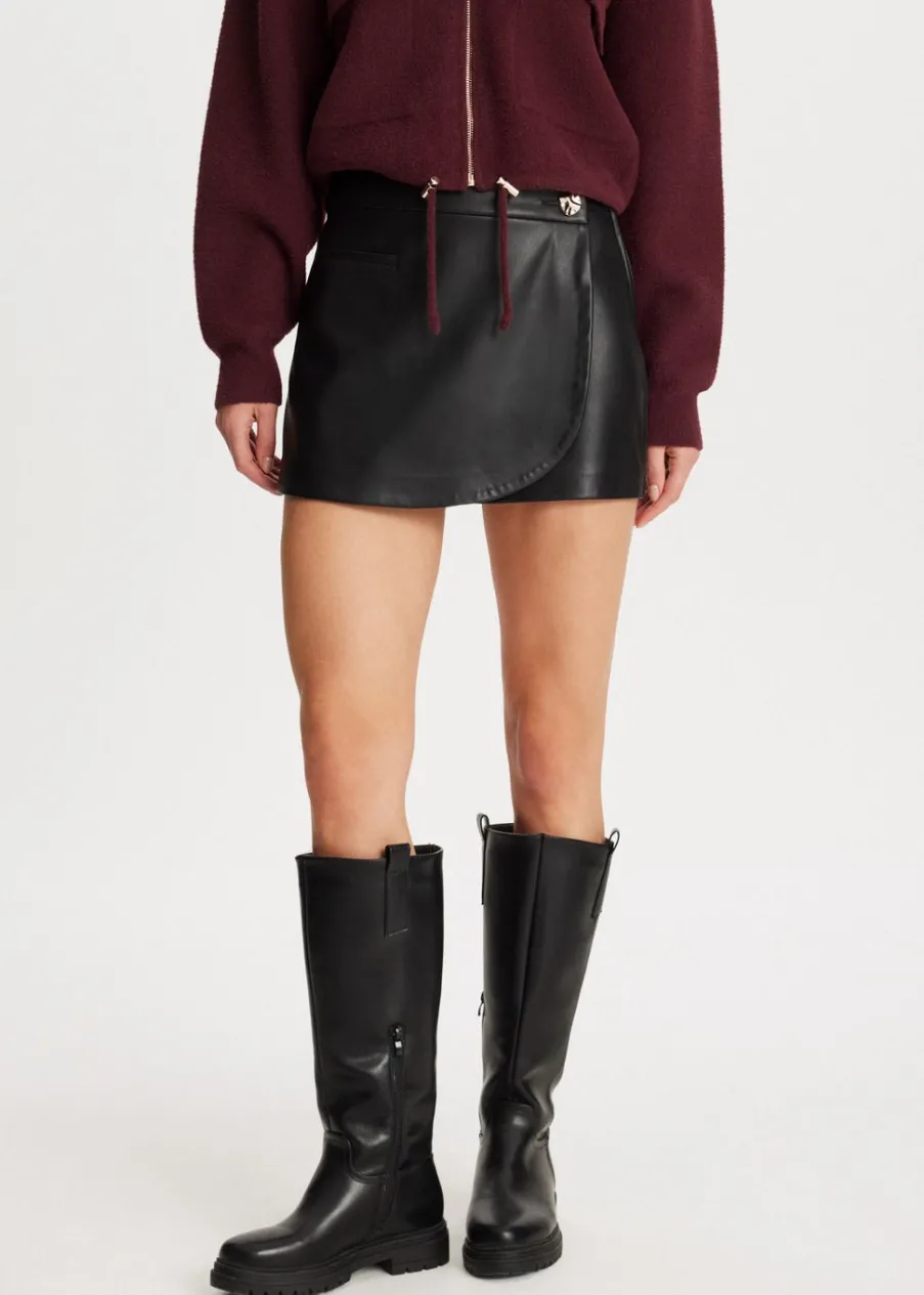 The Sting Imitatieleren skort<DAMES Skorts