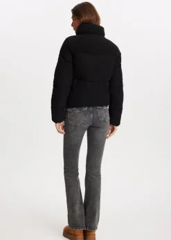 The Sting Jas met ribstructuur<DAMES Jassen