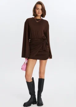 The Sting Jurk met knoopdetail<DAMES Jurken